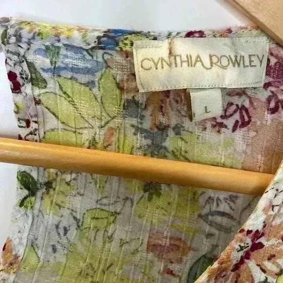 Cynthia Rowley Women’s Flower Blouse Size: Large - Picture 3 of 9